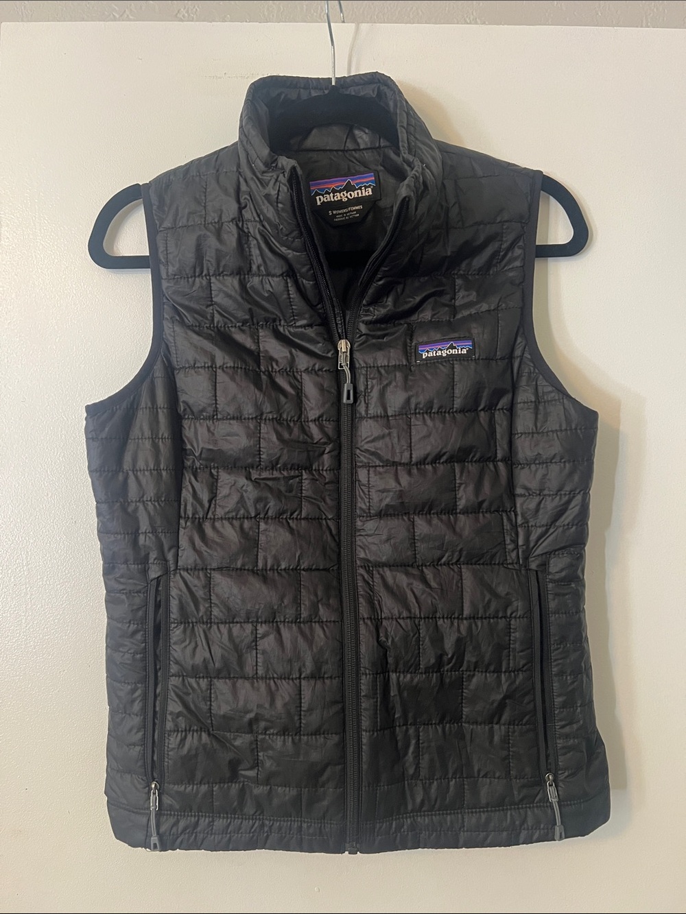 Patagonia Black Quilted Insulated Men's Vest